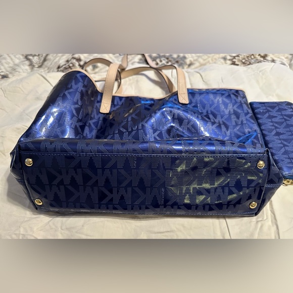 Michael Kors metallic blue bag with matching wallet - Picture 11 of 11